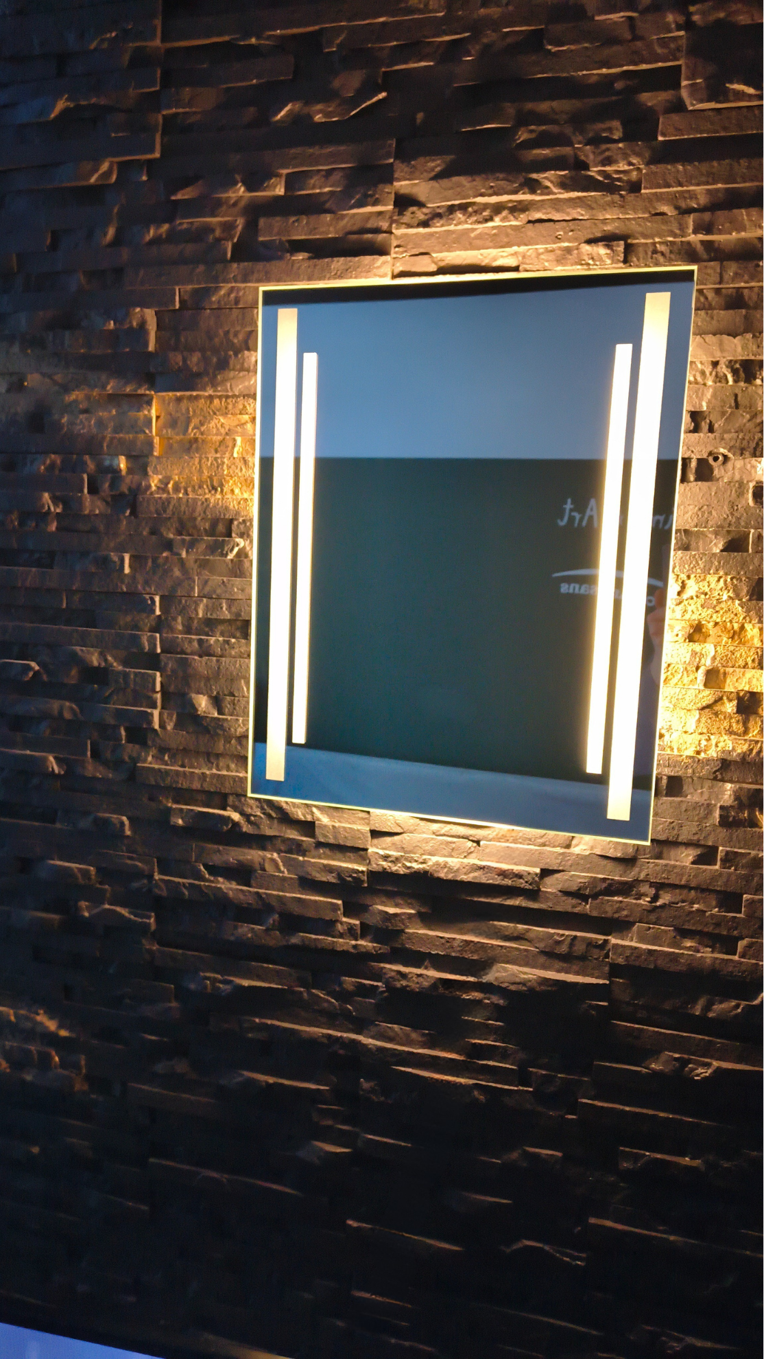 LED Mirror Susanna – lifestyle bathroom interior, handmade rectangular mirror
